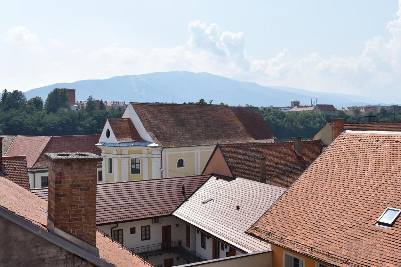 City Wall House Maribor Bagian luar foto