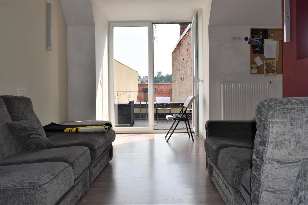 City Wall House Maribor Bagian luar foto