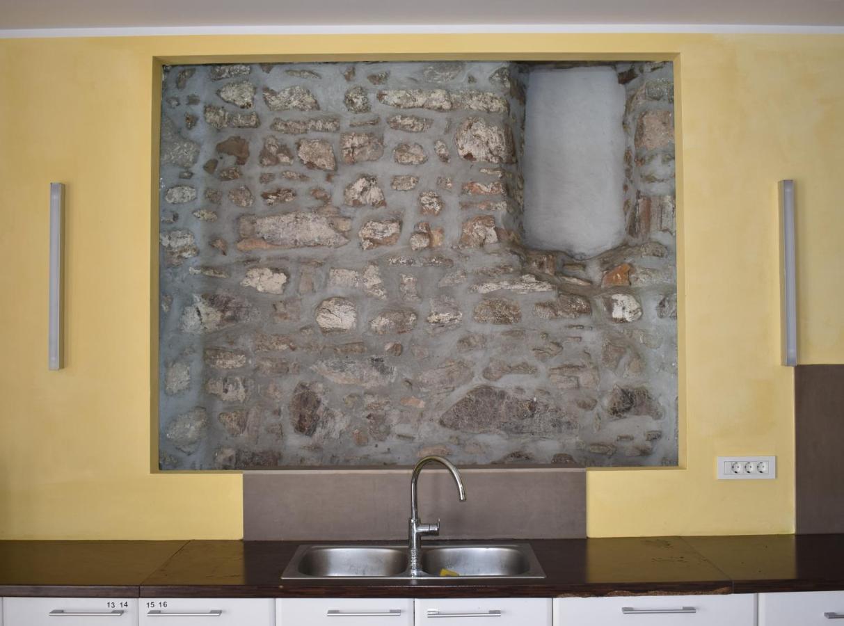 City Wall House Maribor Bagian luar foto